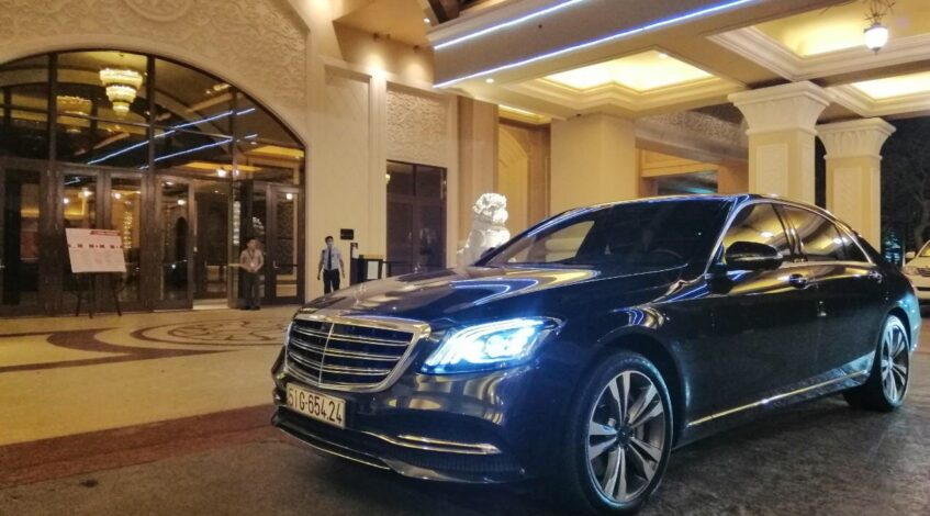 Cho thuê xe mercedes S450 TPCHM